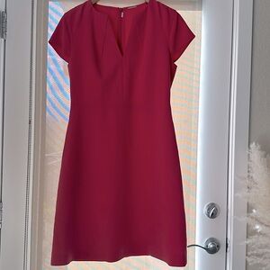 Elie Tahari short sleeve v-neck dress
